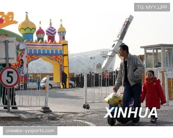 “中超漫画巡展”首站于北京工人体育场外围举办